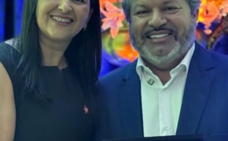 Carlos Bernardo recebe Título de Cidadão Sidrolandense