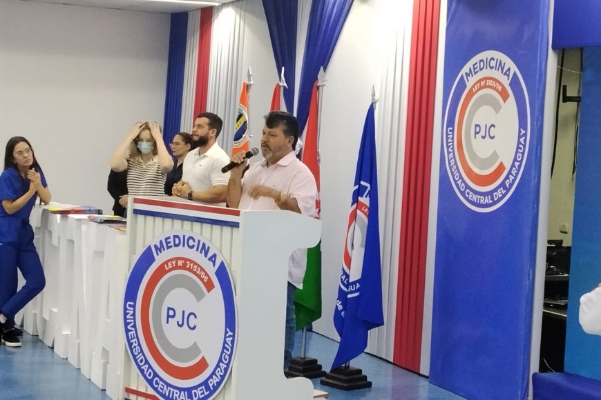 UCP-PJC entrega “Certificado de Mérito Acadêmico”  a alunos destaques do curso de Medicina