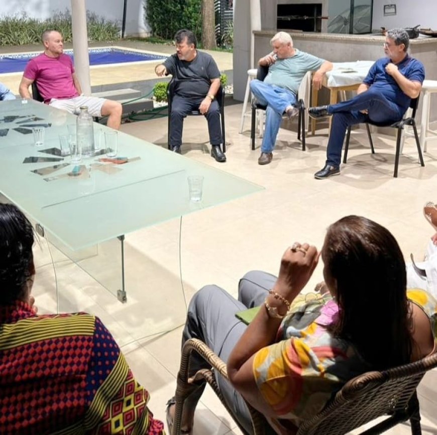 Carlos Bernardo cumpre agenda em  Costa Rica com lideranças do PT