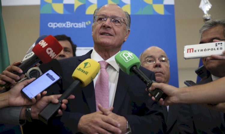 Novo arcabouço fiscal considerará superávit e dívida, diz Alckmin