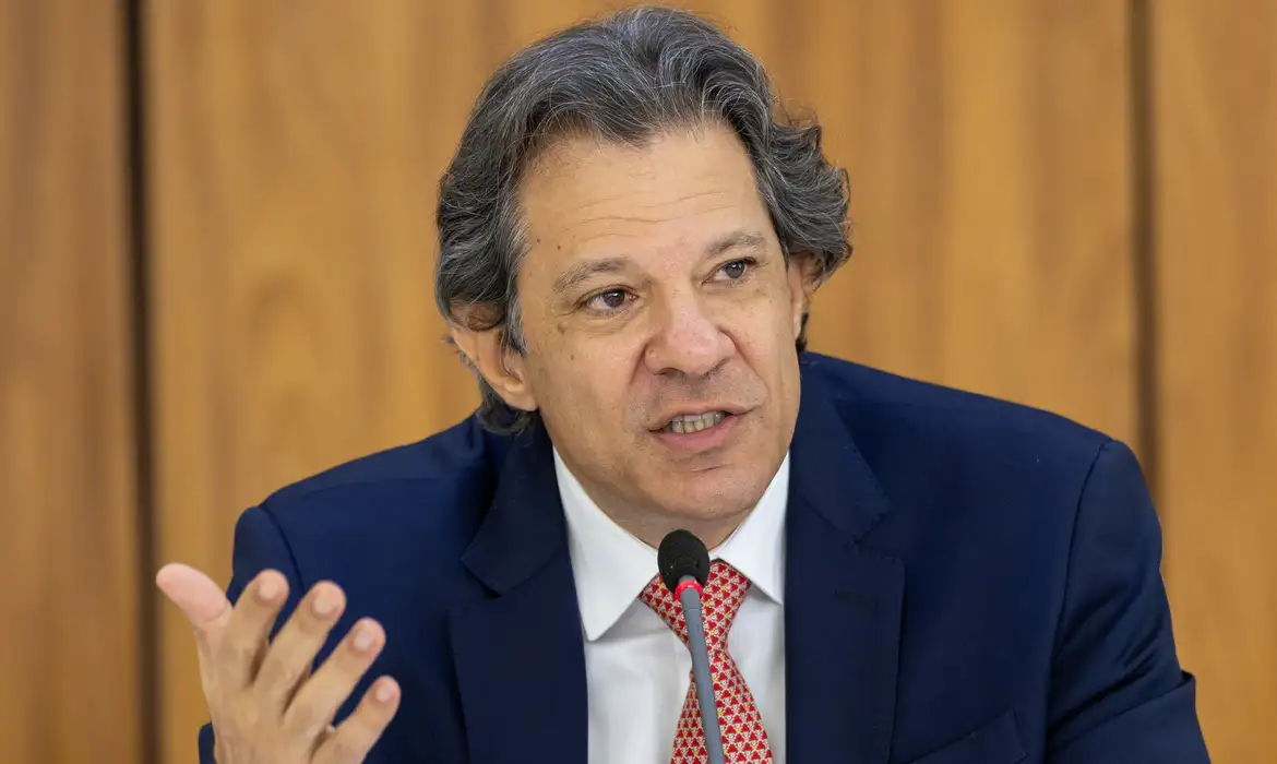 Haddad deixará Ministério da Fazenda para disputar governo de São Paulo